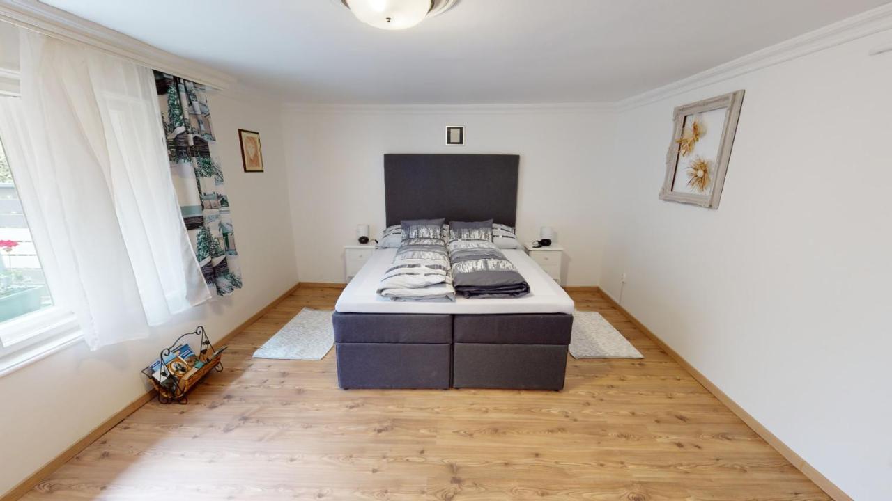 Family Apartman Мисколк Екстериор снимка