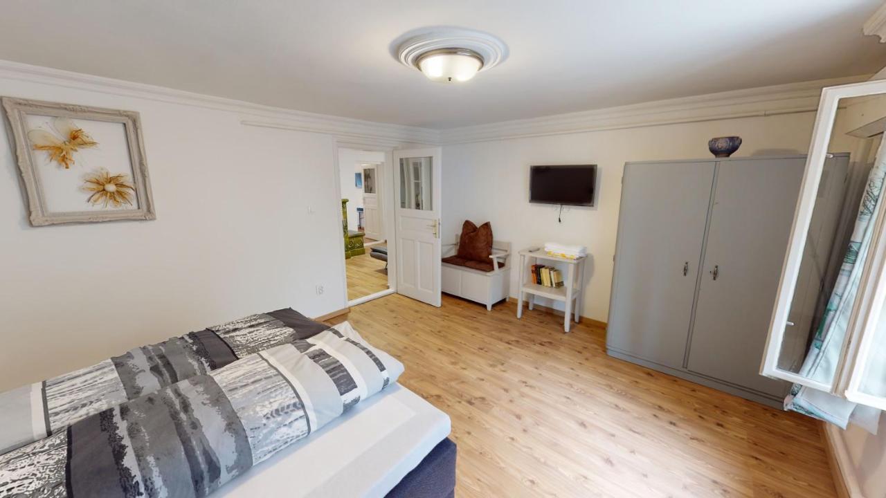 Family Apartman Мисколк Екстериор снимка