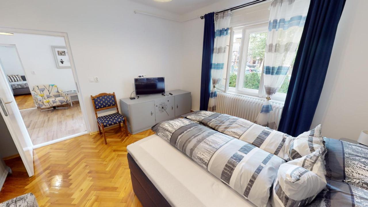 Family Apartman Мисколк Екстериор снимка