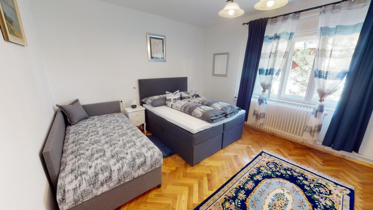 Family Apartman Мисколк Екстериор снимка
