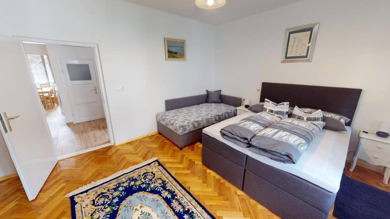 Family Apartman Мисколк Екстериор снимка