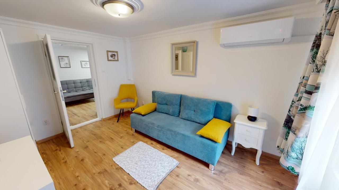 Family Apartman Мисколк Екстериор снимка