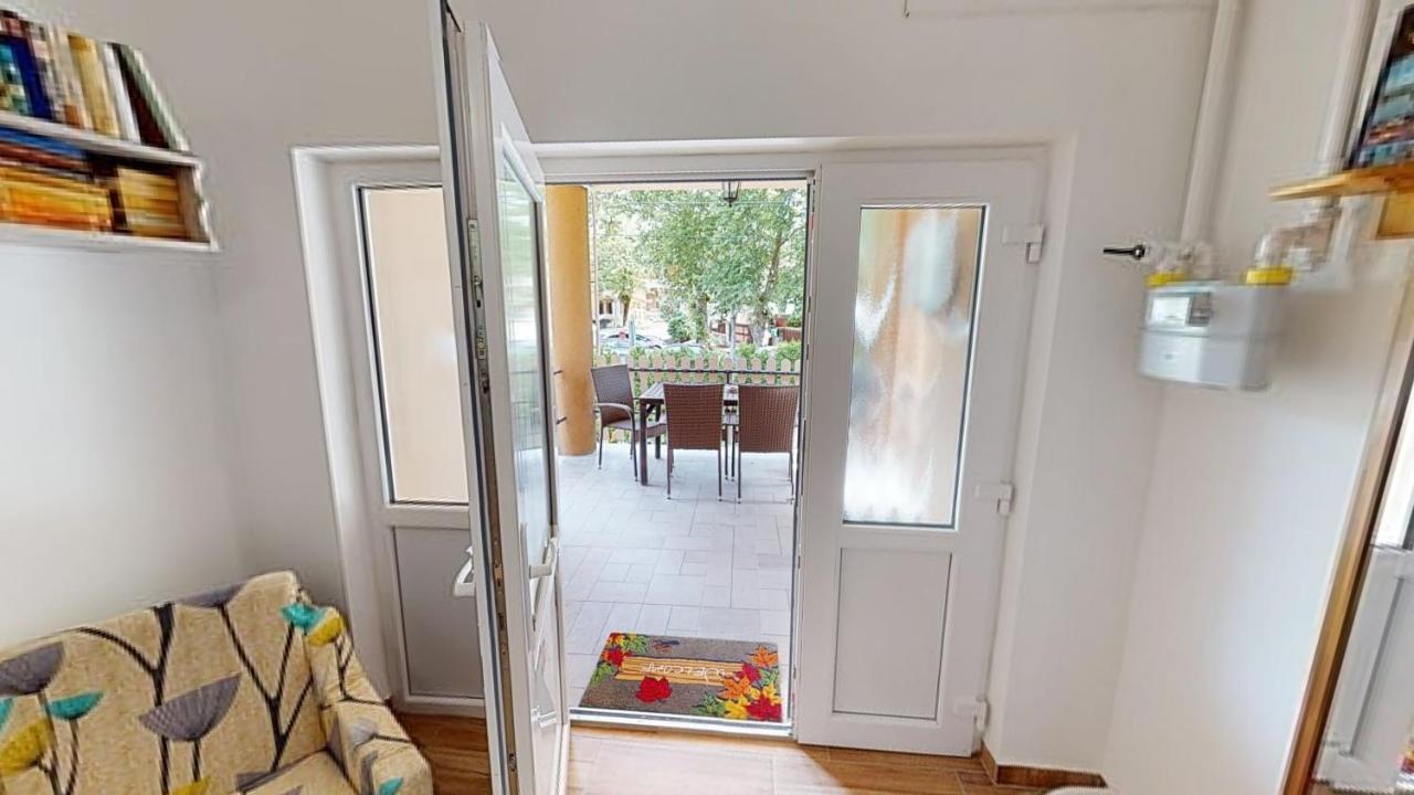 Family Apartman Мисколк Екстериор снимка